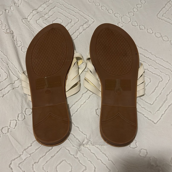 TJ maxx sandals - Picture 2 of 3